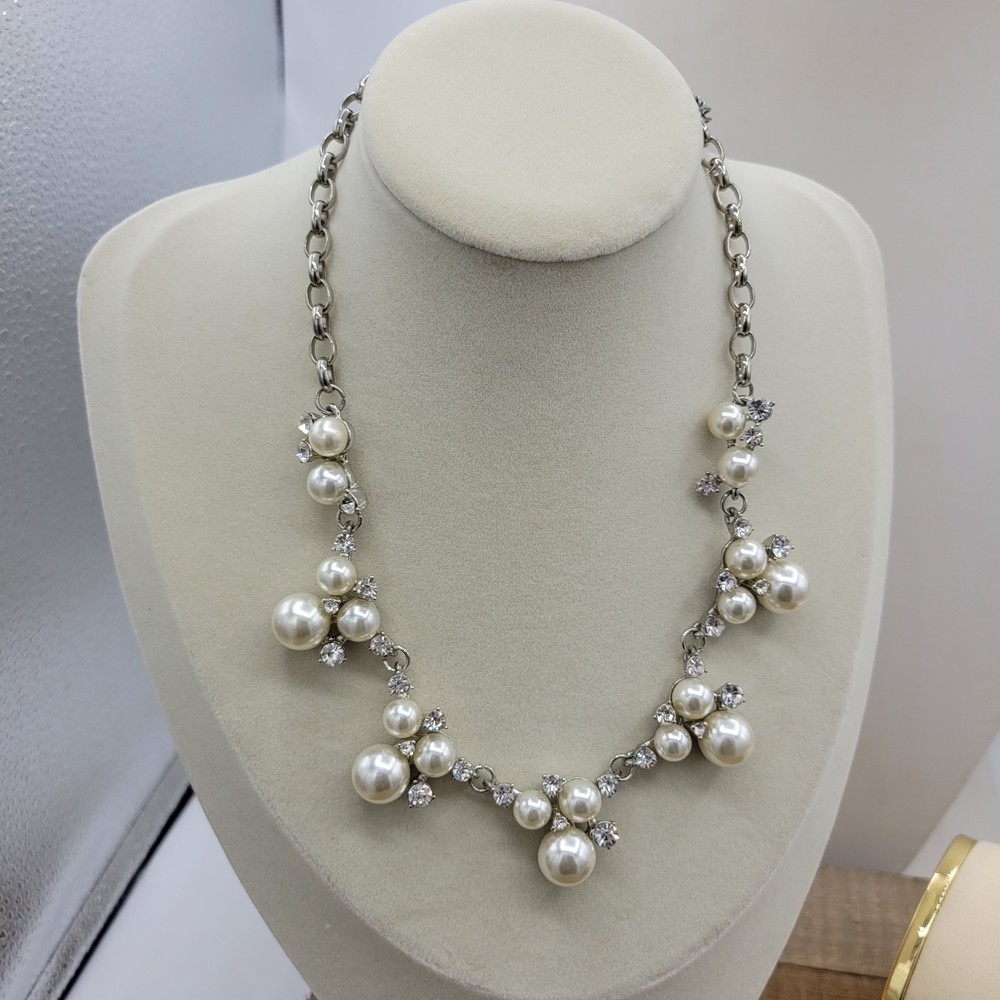 Stunning Faux Pearl & Rhinestone Choker Necklace • Retro • Spring Clasp